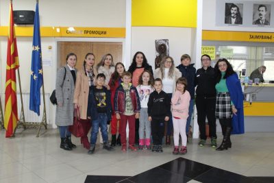 Учениците од ОУРЦ „Кочо Рацин“ – Битола, во посета на библиотеката