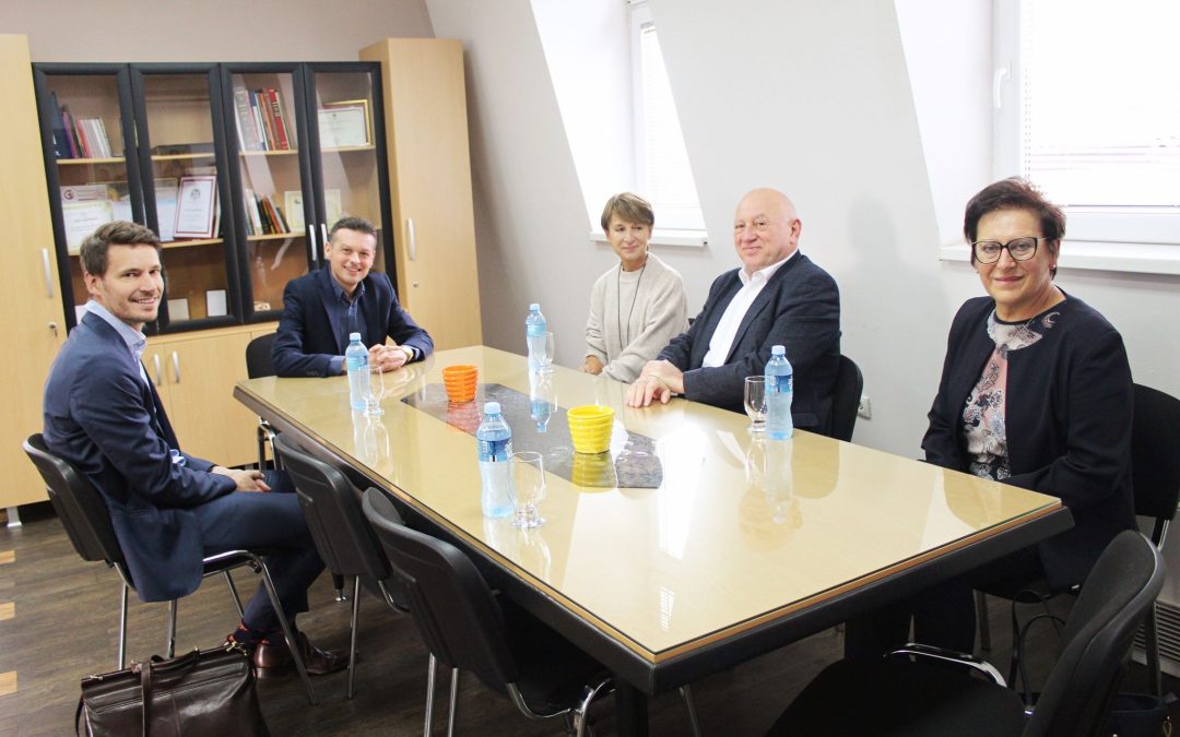 Амбасадорот на Р. Полска, Кшиштоф Гжелчик во посета на Библиотеката