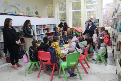 Есен и книга – волшебна авантура во библиотеката