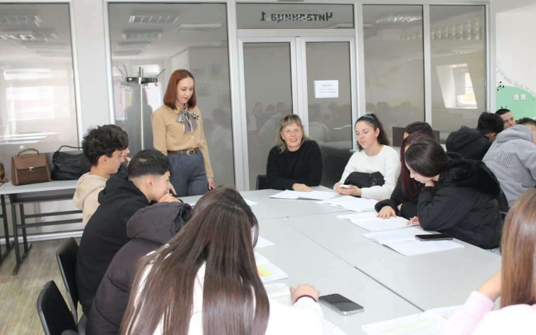 Просветителството во Македонија