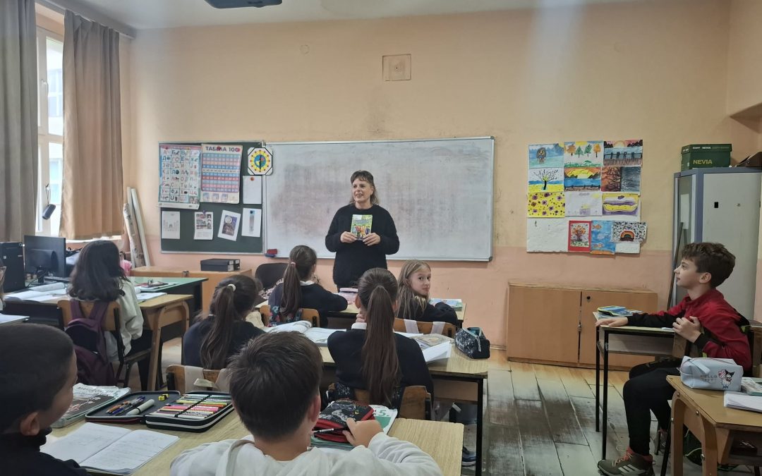 Читањето на глас ја подобрува самодовербата кај учениците