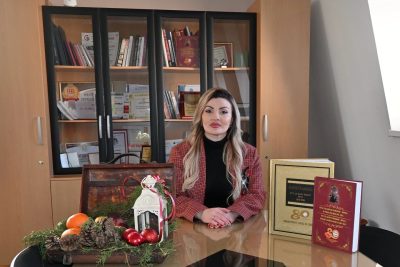 СТЕФАНОВСКА-ДАВКОВА: ОД БИБЛИОТЕКА ДО СТРАТЕШКА ИНСТИТУЦИЈА НА ОБРАЗОВАНИЕТО И КУЛТУРАТА