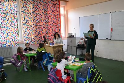 Читањето на книги од најрана возраст претставува важен тренинг за помнењето на децата